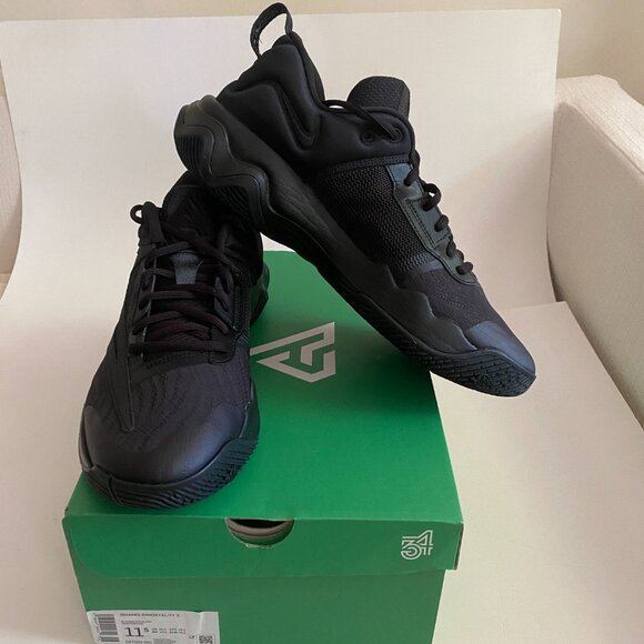 NWB Nike Giannis Immortality 3 All Black Athletic Shoes Men\'s Sz 11.5 DZ7533-001 main image 12